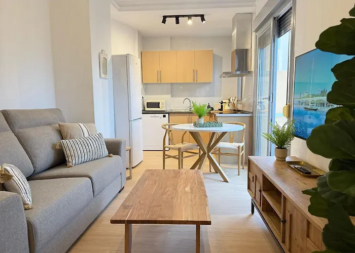Life Apartments Alameda Colon