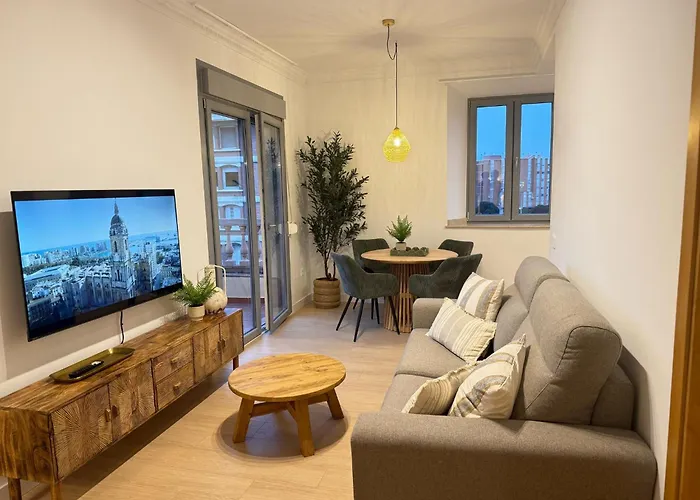 Life Apartments Alameda Colon